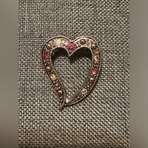 Vintage AAi Rhinestone Heart Shaped Brooch 💗